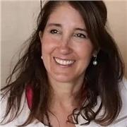 Profesora de psicología y antropología a universitarios y alumnos de Enseñanza Media